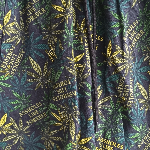 ALF - Picture 7 of 8